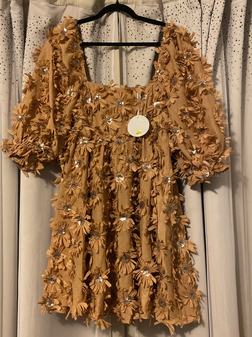 STORIA NWT SIZE SMALL TAN FLORAL 3D EMBELLISHED MINI DRESS
